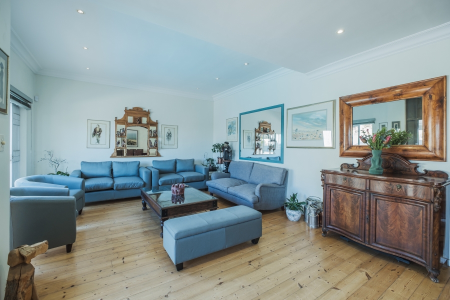 4 Bedroom Property for Sale in Fresnaye Western Cape